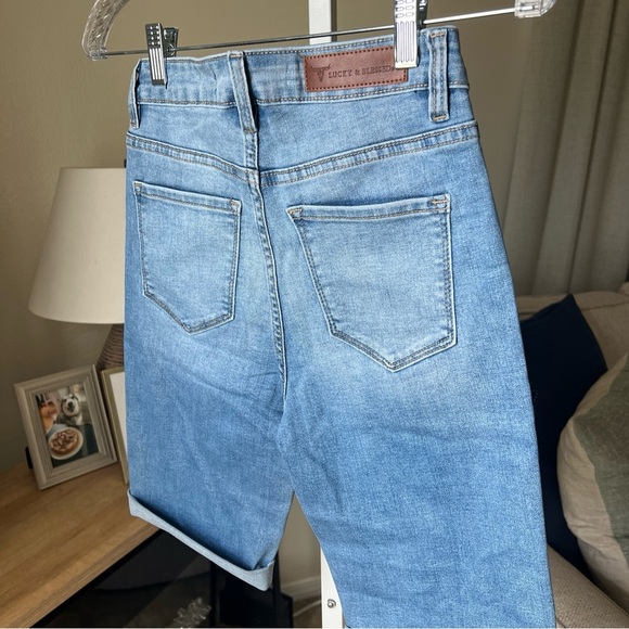 Lucky & Blessed Women’s High Rise Bermuda Fit Jean Shorts Size 4 NWT $20 - Picture 9 of 13